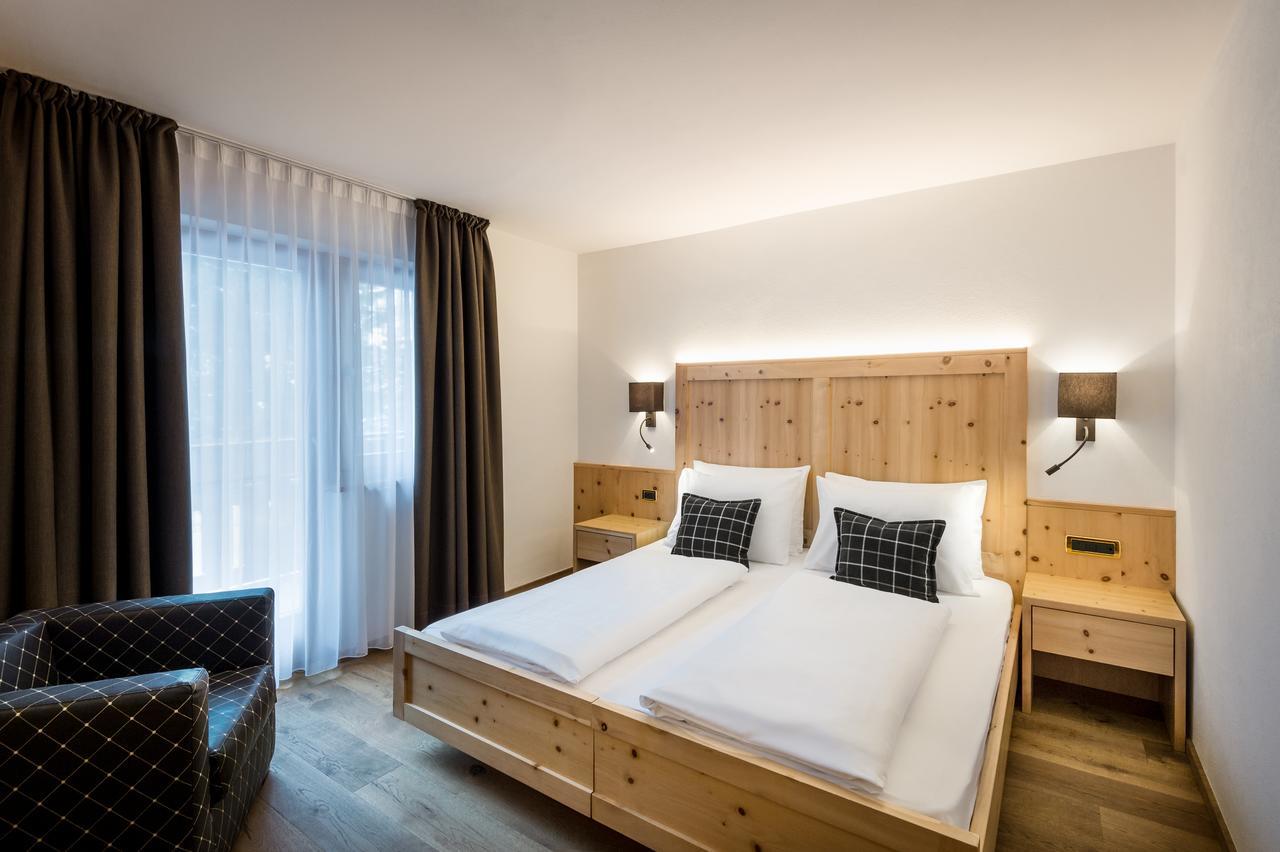 Hotel Des Alpes La Villa  Eksteriør billede