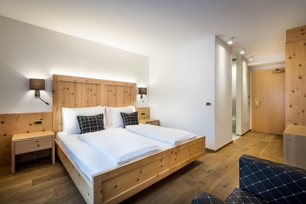 Hotel Des Alpes La Villa  Eksteriør billede