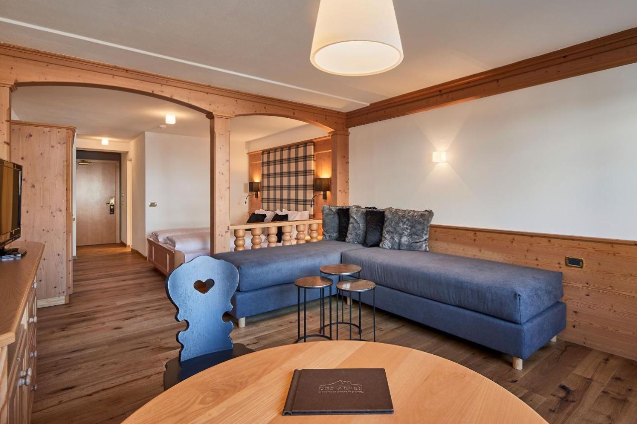 Hotel Des Alpes La Villa  Eksteriør billede