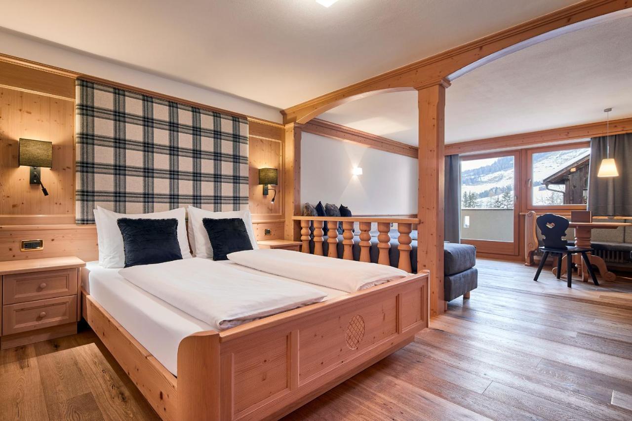 Hotel Des Alpes La Villa  Eksteriør billede